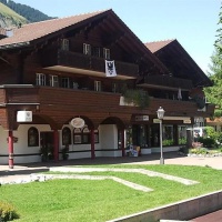 Отель Kronenplatz 7 3 в городе Ленк, Швейцария