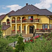 Отель Pension Eden в городе Humulestii Noi, Румыния