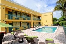 Отель Quality Inn Boca Raton в городе Бока-Ратон, США