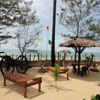 Отель Sea Shore Beach Resort в городе Поттувил, Шри-Ланка