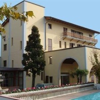 Отель Hotel Garden Ferrara в городе Комаккьо, Италия