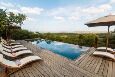 Отель Rhino Ridge Safari Lodge в городе Мтубатуба, Южная Африка