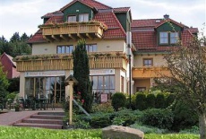 Отель Hotel und Berggasthaus Zum Sonnenhof в городе Зорге, Германия