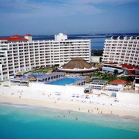 Отель Crown Paradise Club Cancun в городе Канкун, Мексика
