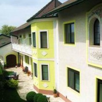 Отель Haus Rosemarie Pension в городе Подерсдорф-ам-Зе, Австрия