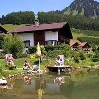 Отель Ferienwohnungen Falger в городе Берванг, Австрия