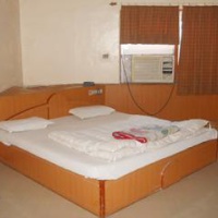 Отель Hotel Meera Dwarka в городе Дварка, Индия