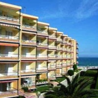 Отель Hotel Pineda Beach Solpins Vila-seca в городе Ла-Пинеда, Испания
