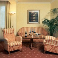 Отель Helga Dolezal Beauty-Vital-Residenz в городе Нойзидль-ам-Зе, Австрия