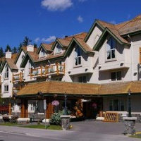 Отель Rundlestone Lodge в городе Банф, Канада