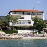Отель Pefkari Beach Studios в городе Лименария, Греция