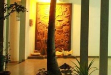Отель Hotel Whiteroyal в городе Эмбилипития, Шри-Ланка