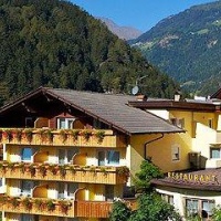 Отель Hotel Tirolerhof St Leonhard in Passeier в городе Сан-Леонардо-ин-Пассирия, Италия