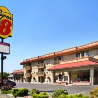 Отель Super 8 Motel Vernon в городе Вернон, Канада