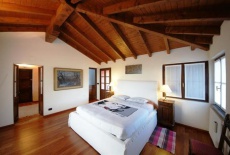 Отель La Bressanella Bed & Breakfast в городе Помбия, Италия