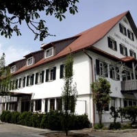 Отель Landhaus Zum Rossle в городе Швебиш-Халль, Германия