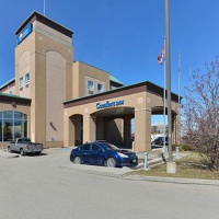Отель Comfort Inn & Suites Airport South в городе Калгари, Канада