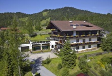 Отель Apartmenthaus Jagdhof mit Hallenbad в городе Райт-Зеефельд, Австрия