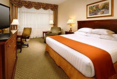 Отель Drury Plaza Hotel Chesterfield (Missouri) в городе Вайлвуд, США