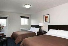 Отель Alberta Inn & Suites в городе Уэтаскивин, Канада