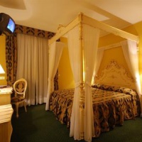 Отель Hotel Villa Linda Griante в городе Грианте, Италия