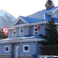 Отель Blue Mountain Lodge в городе Банф, Канада