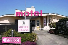 Отель Motel Regal в городе Вермеццо, Италия