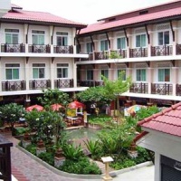 Отель Rambuttri Village Inn & Plaza в городе Бангкок, Таиланд