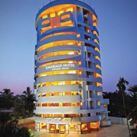 Отель Pride Biznotel Emarald в городе Кочин, Индия