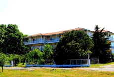 Отель Hotel Geromichalos в городе Skotina, Греция