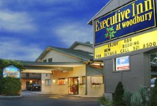 Отель Executive Inn at Woodbury в городе Сайоссет, США