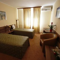Отель Hotel Lyra Oradea в городе Орадя, Румыния