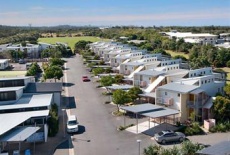 Отель Mainwaring Apartments Casuarina Beach Kingscliff в городе Касуарина, Австралия