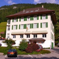Отель Hotel Restaurant Sonnegg Zweisimmen в городе Цвайзиммен, Швейцария