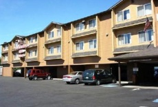 Отель Clackamas Inn & Suites в городе Клакамас, США