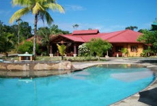 Отель Popa Paradise Beach Resort в городе Путна Лаурель, Панама