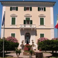 Отель Grand Hotel Villa Parisi Rosignano Marittimo в городе Кастильончелло, Италия