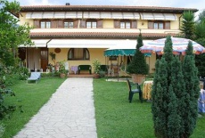 Отель La Casa Gialla Montignoso в городе Монтиньозо, Италия