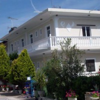 Отель Gorgona Studios And Apartments в городе Lithakia, Греция