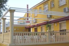 Отель Hostal Carmona в городе Бенамехи, Испания