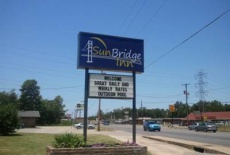 Отель Sun Bridge Inn Pine Bluff в городе Пайн Блафф, США