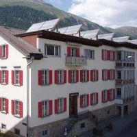 Отель Hotel Trais Fluors в городе Челерина, Швейцария