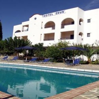 Отель Zeus Apartments Karystos в городе Каристос, Греция