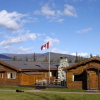 Отель Dalton Trail Lodge в городе Хейнс-Джанкшен, Канада