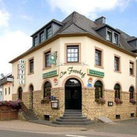 Отель Hotel Restaurant Im Fronhof в городе Зинспельт, Германия