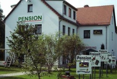 Отель Pension & Ferienwohnungen Constanze Holig Narsdorf в городе Нарсдорф, Германия