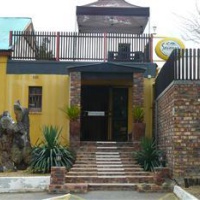 Отель Klawer Hotel & Margo's Restaurant в городе Вредендал, Южная Африка