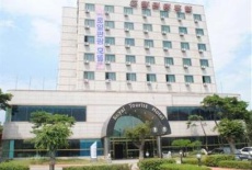 Отель Royal Tourist Hotel в городе Пхёнтхэк, Южная Корея