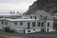 Отель Guesthouse Hatun 8 в городе Вик, Исландия