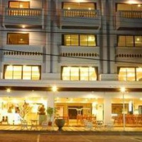 Отель Baan Nuntasiree Hotel в городе Районг, Таиланд